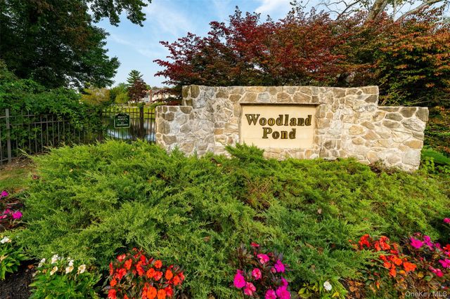 100 Woodlake Drive W, Woodbury, NY 11797