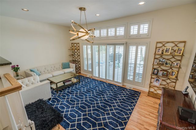 100 Woodlake Drive W, Woodbury, NY 11797