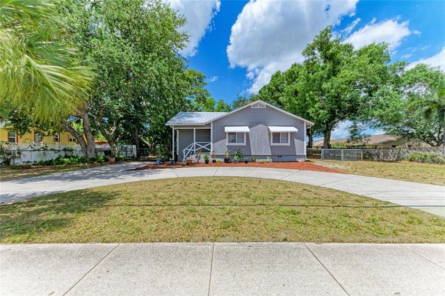 939 N LOCKWOOD RIDGE ROAD, Sarasota, FL 34237