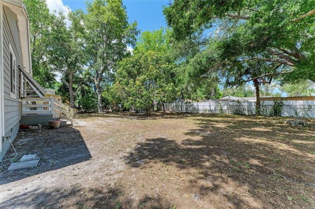 939 N LOCKWOOD RIDGE ROAD, Sarasota, FL 34237