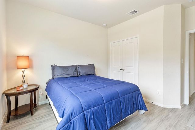 403 American Black Bear Drive, Crosby, TX 77532