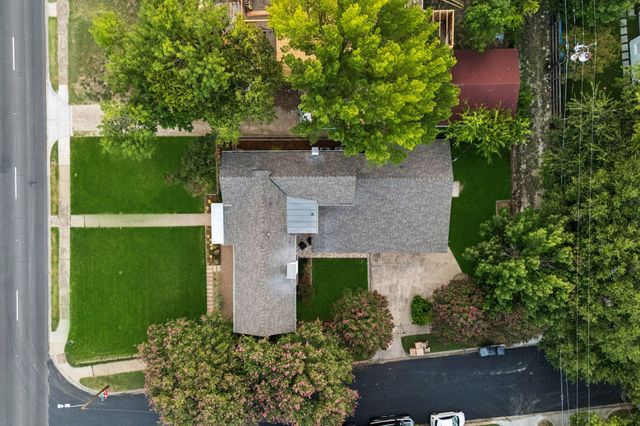 6839 Gaston Avenue, Dallas, TX 75214