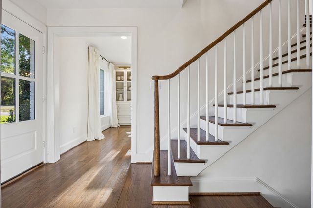 6839 Gaston Avenue, Dallas, TX 75214