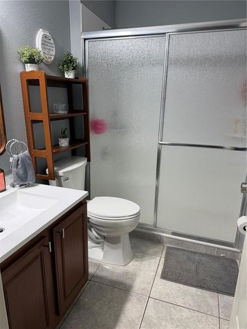 5033 FOXCROFT COURT, Orlando, FL 32808