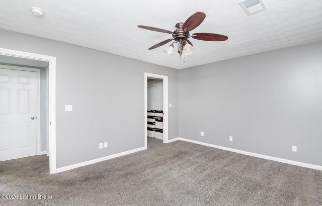 49 N Country Dr, Shelbyville, KY 40065