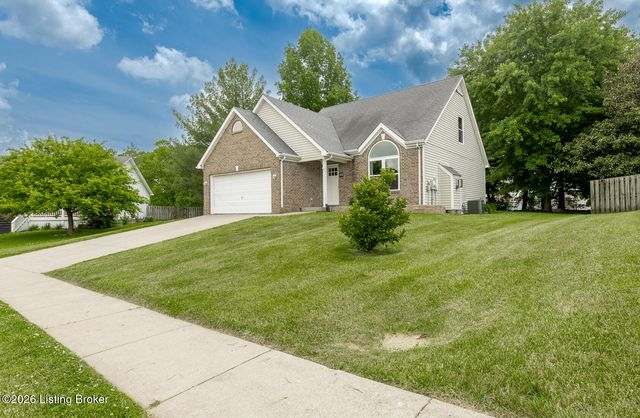 49 N Country Dr, Shelbyville, KY 40065