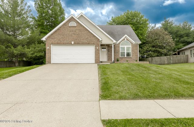 49 N Country Dr, Shelbyville, KY 40065