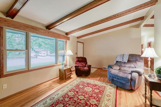 1800 Pine Street, Hastings, MN 55033