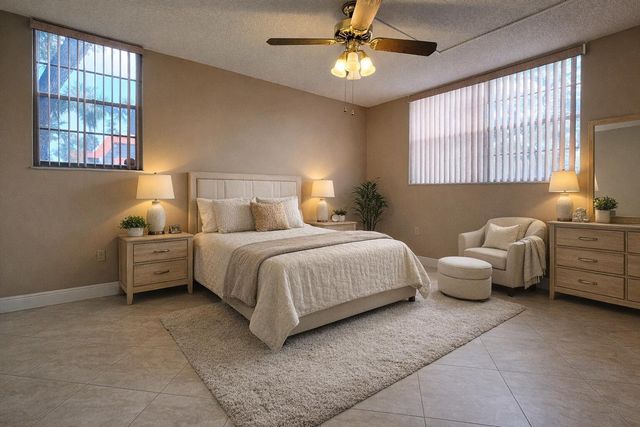 3140 Holiday Springs Boulevard 9-101, Margate, FL 33063