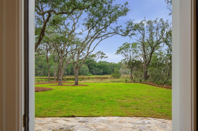 46 Chadwick Drive, Charleston, SC 29407
