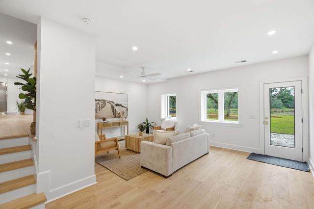 46 Chadwick Drive, Charleston, SC 29407