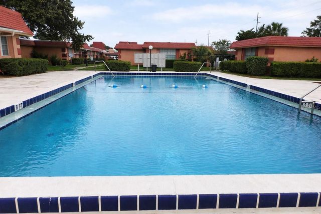 2929 W OAK RIDGE ROAD E6, Orlando, FL 32809