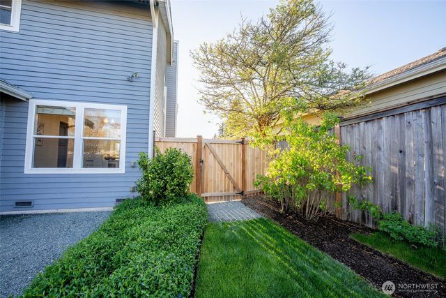 14114 129th Avenue NE, Kirkland, WA 98034