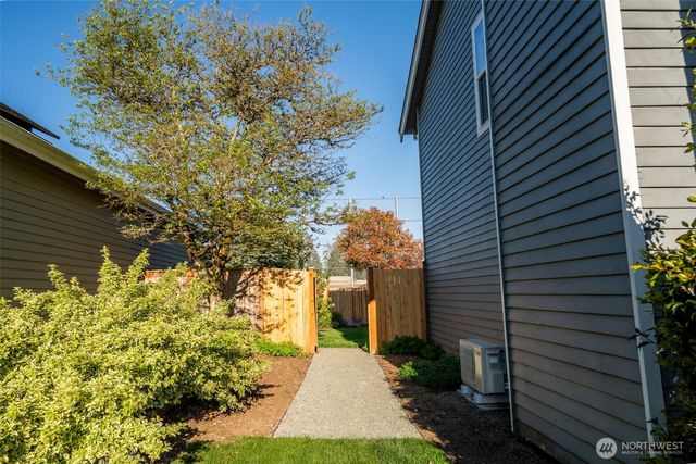 14114 129th Avenue NE, Kirkland, WA 98034