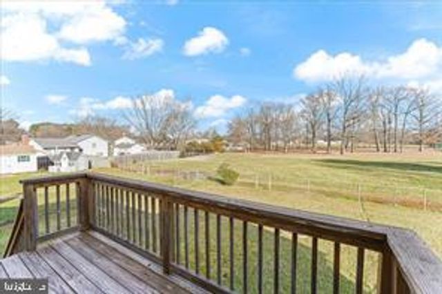 261 OAKFIELD DR, Newark, DE 19713