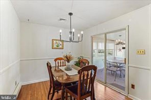 261 OAKFIELD DR, Newark, DE 19713