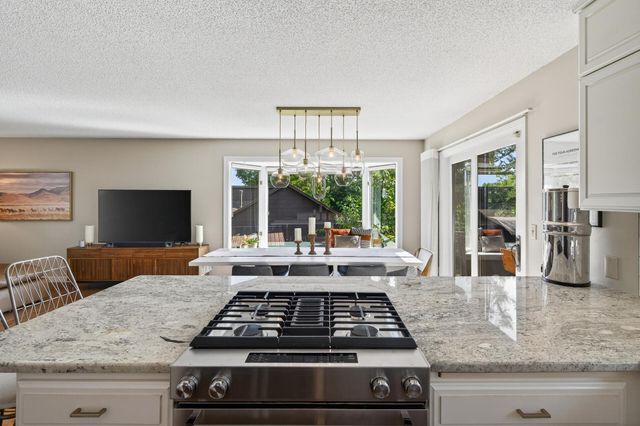 15601 Highland Avenue NW, Prior Lake, MN 55372