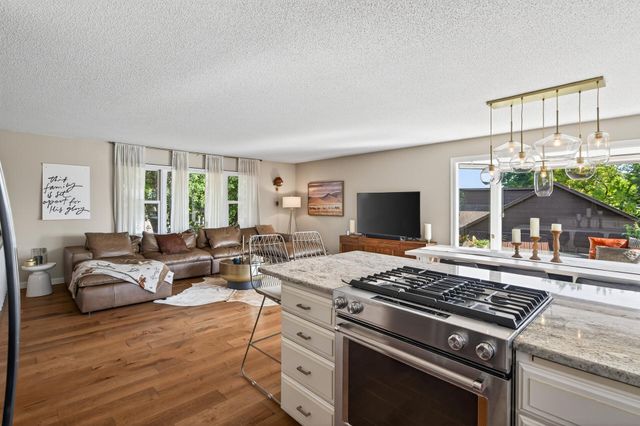 15601 Highland Avenue NW, Prior Lake, MN 55372