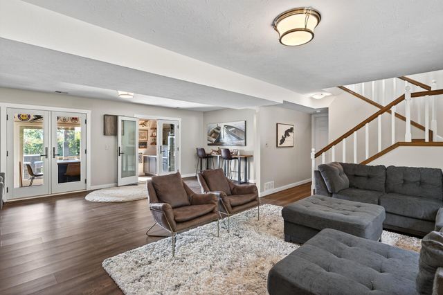 15601 Highland Avenue NW, Prior Lake, MN 55372