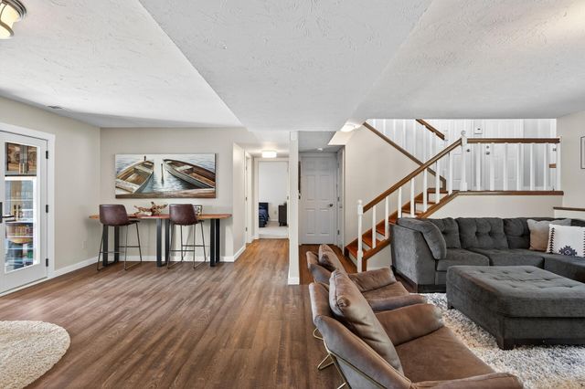 15601 Highland Avenue NW, Prior Lake, MN 55372