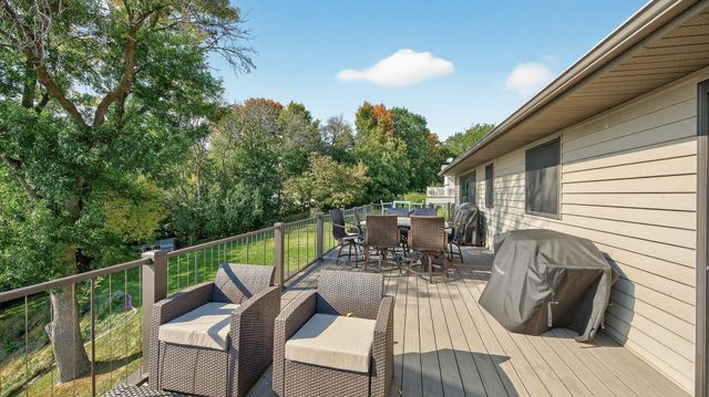 15601 Highland Avenue NW, Prior Lake, MN 55372