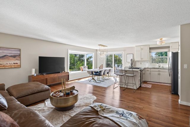15601 Highland Avenue NW, Prior Lake, MN 55372