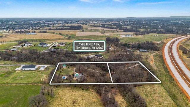 1580 Theresa Lane, Tontitown, AR 72762