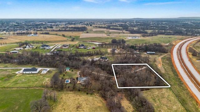 1580 Theresa Lane, Tontitown, AR 72762