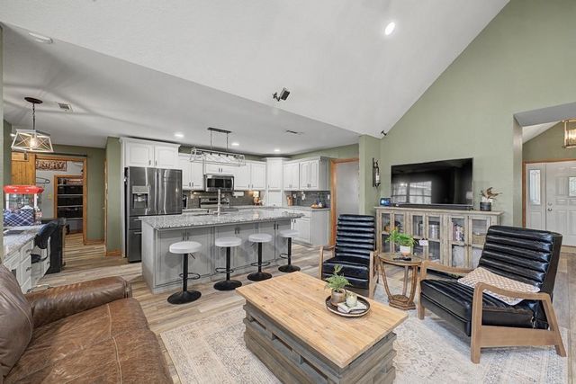 1580 Theresa Lane, Tontitown, AR 72762