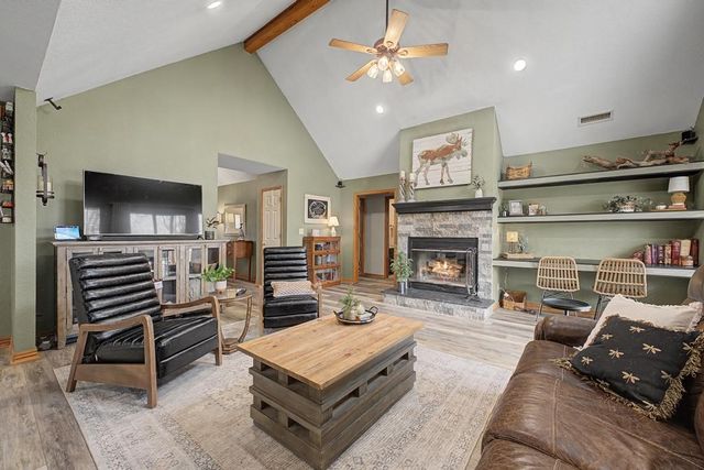 1580 Theresa Lane, Tontitown, AR 72762