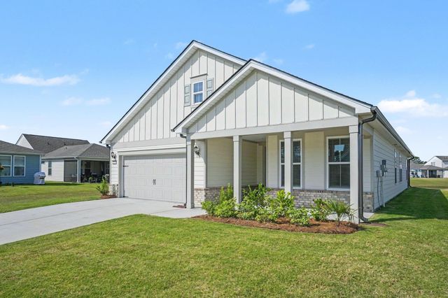1213 Beeblossom Dr., North Myrtle Beach, SC 29582