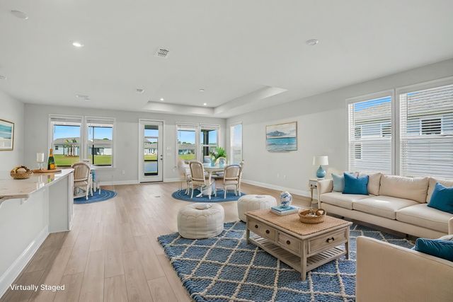 1213 Beeblossom Dr., North Myrtle Beach, SC 29582