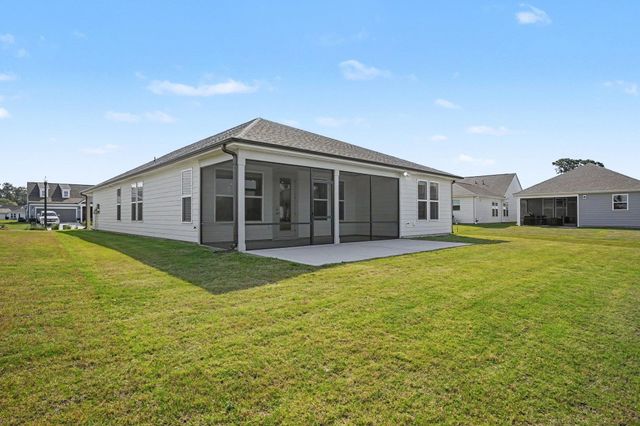 1213 Beeblossom Dr., North Myrtle Beach, SC 29582