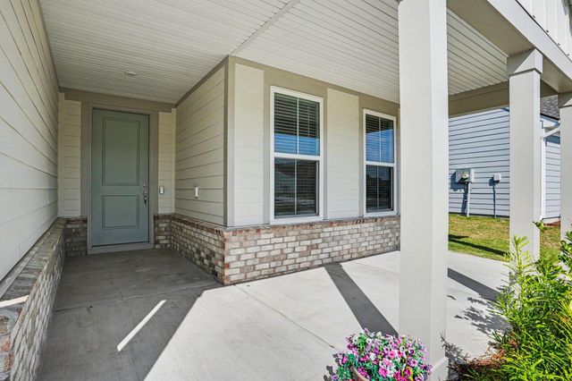 1213 Beeblossom Dr., North Myrtle Beach, SC 29582