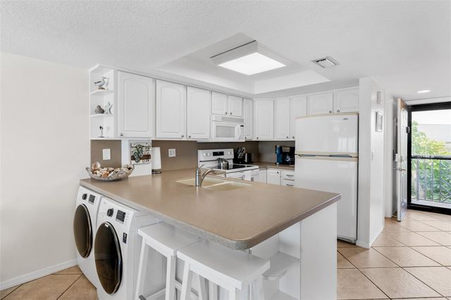 60 GULF BOULEVARD 203, Indian Rocks Beach, FL 33785