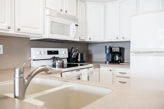 60 GULF BOULEVARD 203, Indian Rocks Beach, FL 33785