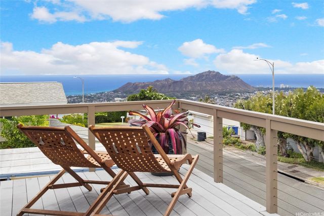 1947 Alaeloa Street, Honolulu, HI 96821