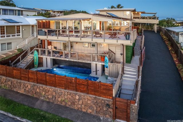 1947 Alaeloa Street, Honolulu, HI 96821