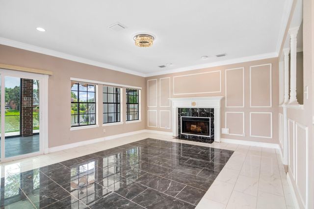 14103 Ragus Lake Drive, Sugar Land, TX 77498