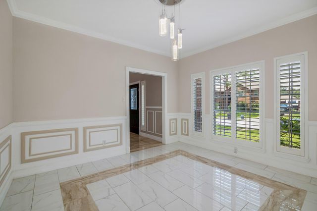 14103 Ragus Lake Drive, Sugar Land, TX 77498