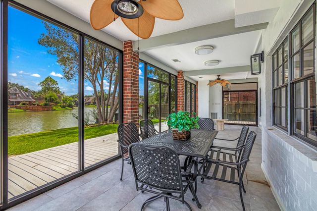 14103 Ragus Lake Drive, Sugar Land, TX 77498