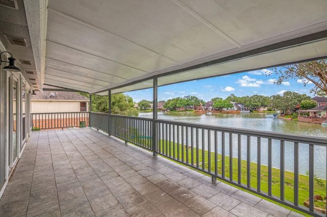 14103 Ragus Lake Drive, Sugar Land, TX 77498