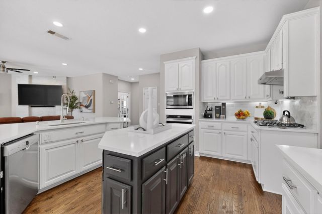 2701 Scenic Drive, Plano, TX 75025