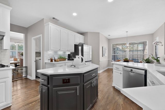 2701 Scenic Drive, Plano, TX 75025