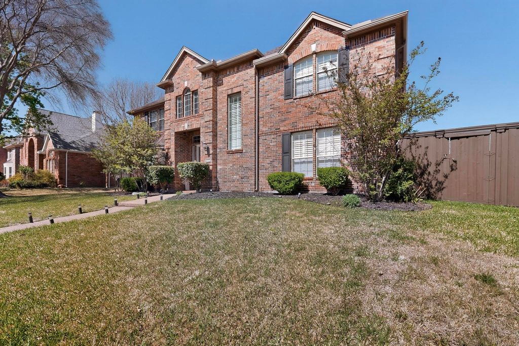 2701 Scenic Drive, Plano, TX 75025
