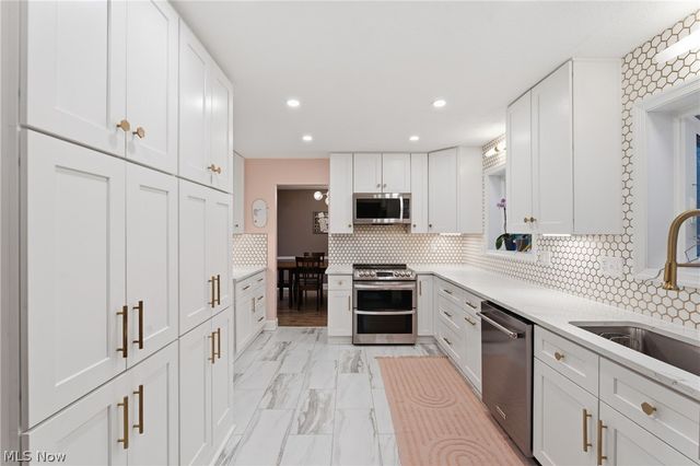 14401 Trenton Avenue, Strongsville, OH 44136