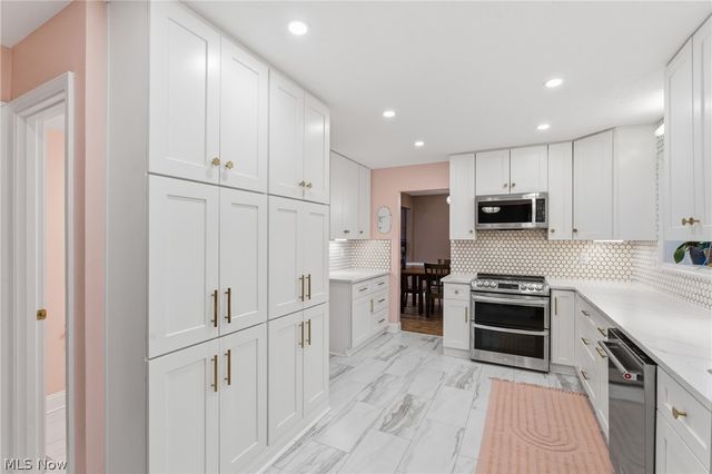 14401 Trenton Avenue, Strongsville, OH 44136