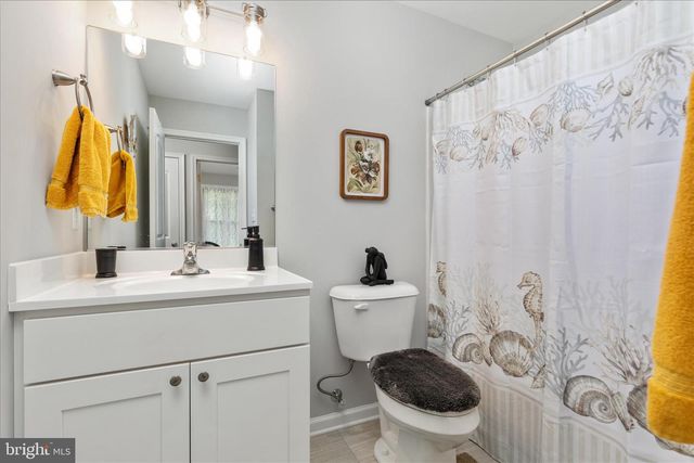60 SERVO DR, Inwood, WV 25428