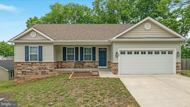 60 SERVO DR, Inwood, WV 25428