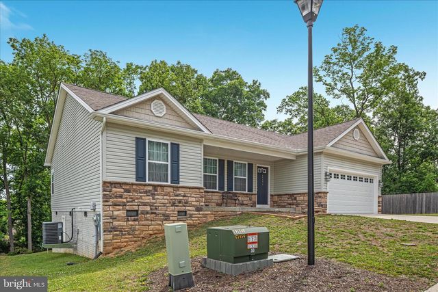 60 SERVO DR, Inwood, WV 25428